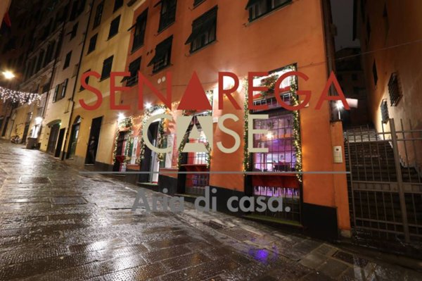 negozio in vendita a Genova in zona Sottoripa / Maddalena / Molo