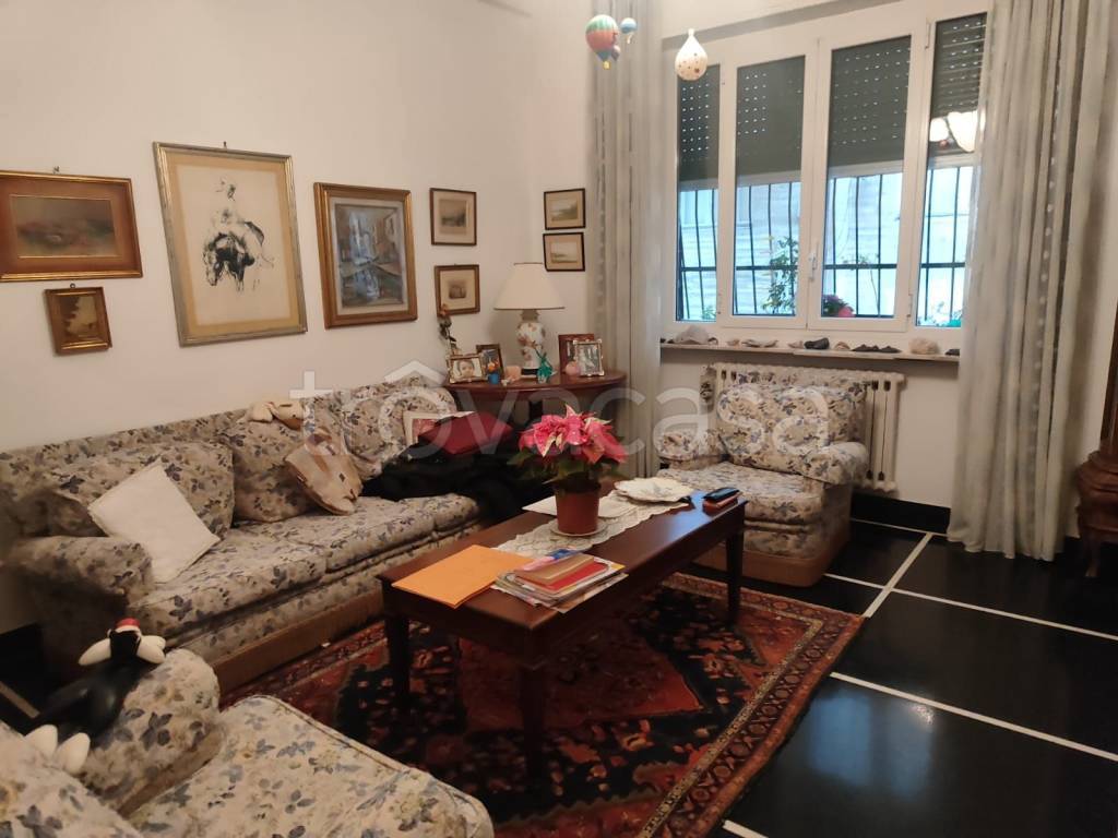 appartamento in vendita a Genova in zona Pegli