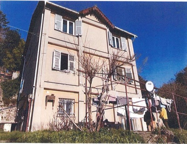 appartamento in vendita a Genova in zona Bolzaneto