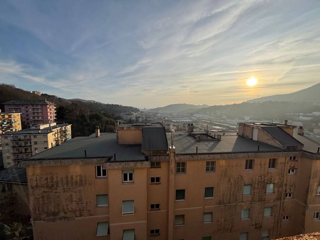 appartamento in vendita a Genova in zona Bolzaneto