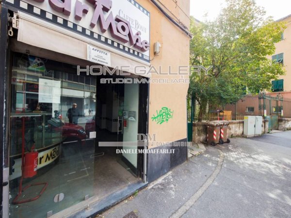 negozio in vendita a Genova in zona Foce