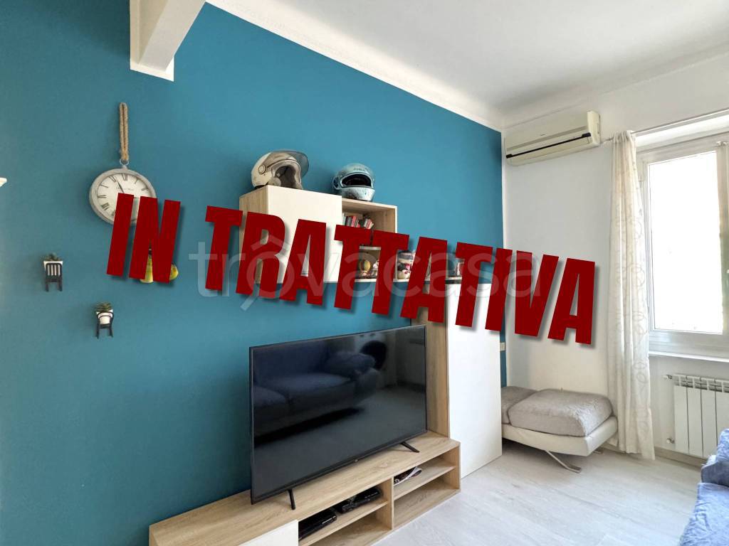 appartamento in vendita a Genova in zona Sestri Ponente