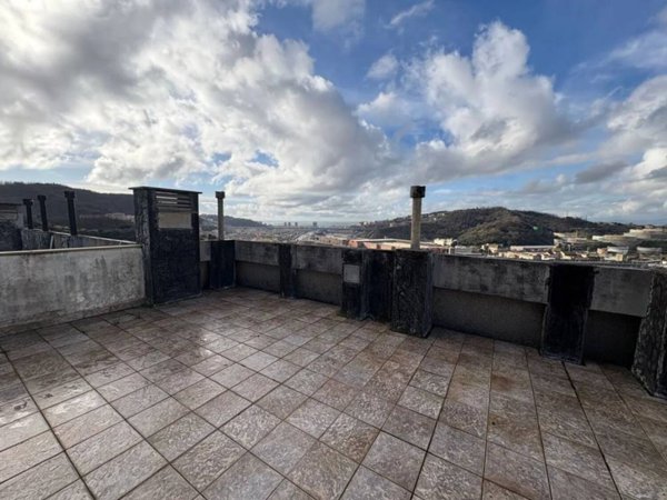 appartamento in vendita a Genova in zona Rivarolo