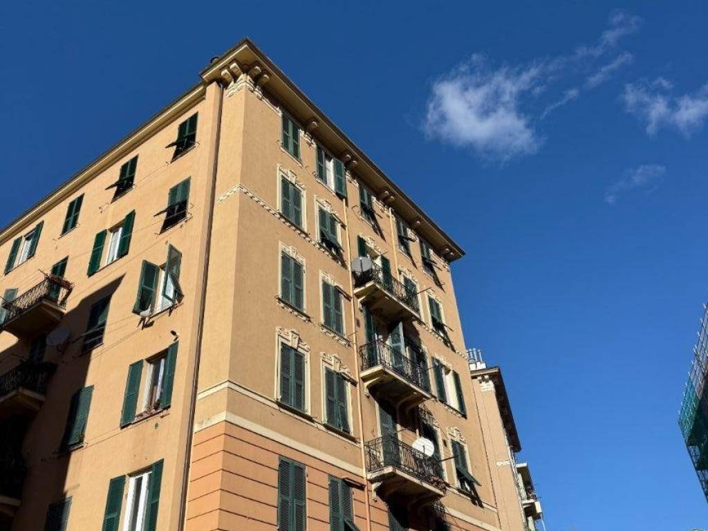 appartamento in vendita a Genova in zona Marassi