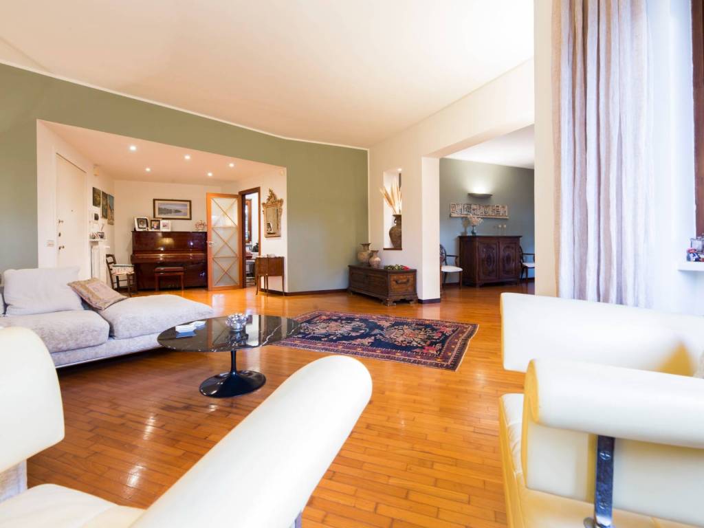 appartamento in vendita a Genova in zona Albaro