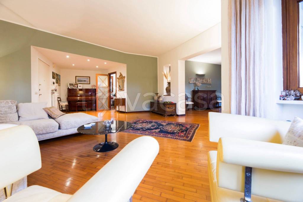 appartamento in vendita a Genova in zona Albaro