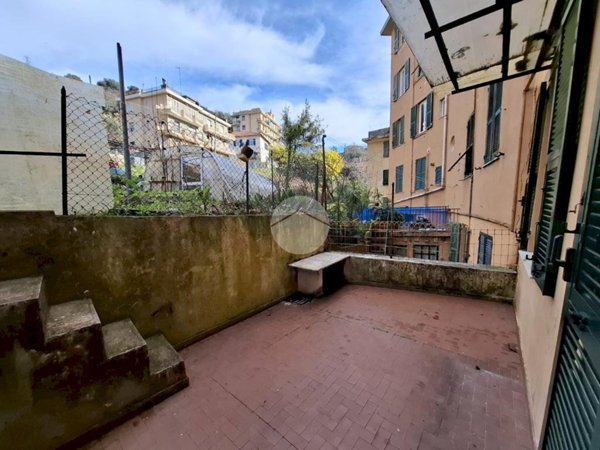 quadrivano in vendita a Genova in zona Certosa