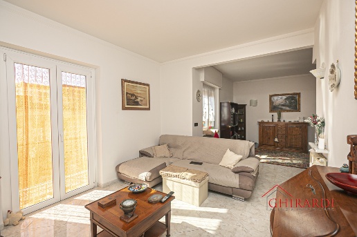 appartamento in vendita a Genova in zona Sestri Ponente