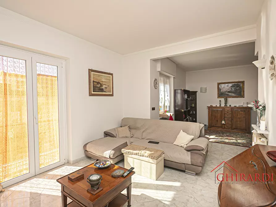 appartamento in vendita a Genova in zona Sestri Ponente