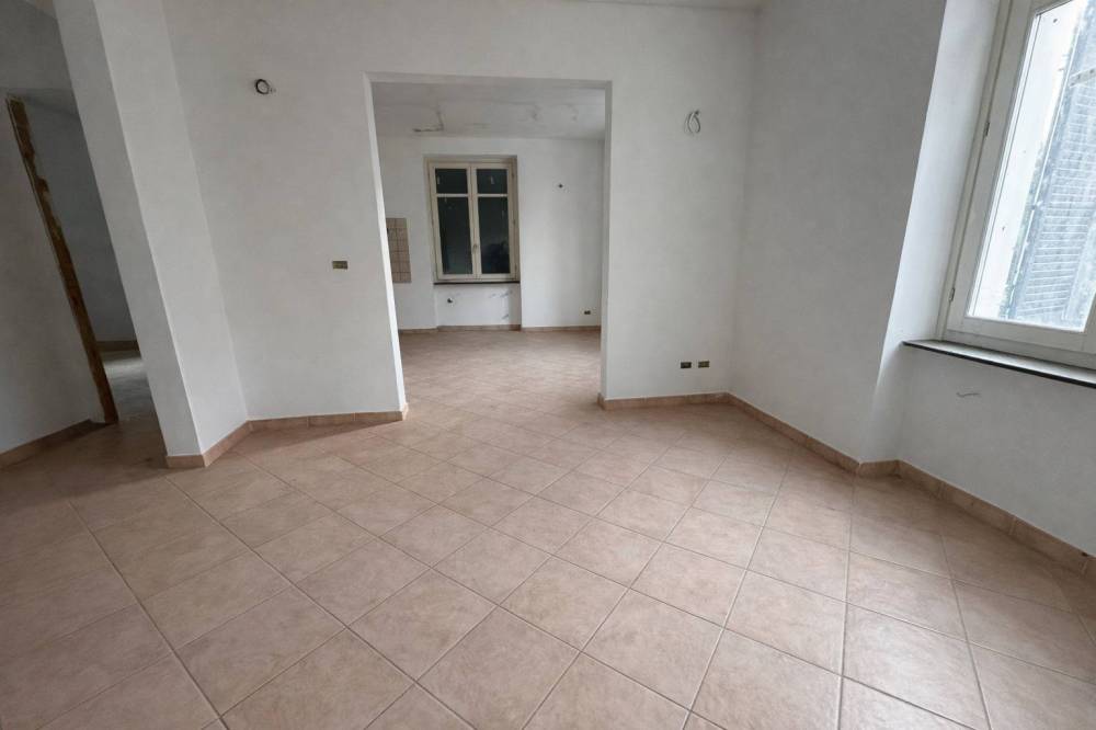 appartamento in vendita a Genova in zona Quezzi