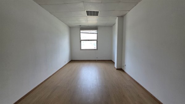 ufficio in vendita a Genova in zona Bolzaneto