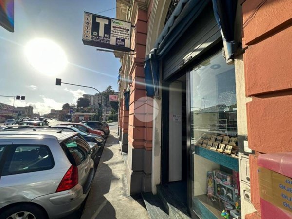 negozio in vendita a Genova in zona Multedo