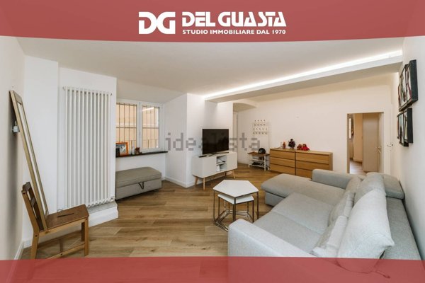 appartamento in vendita a Genova in zona Carignano