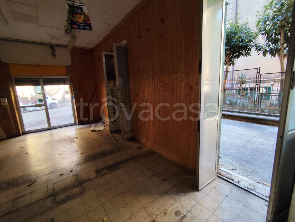 negozio in vendita a Genova in zona San Fruttuoso