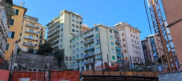 appartamento in vendita a Genova in zona Marassi