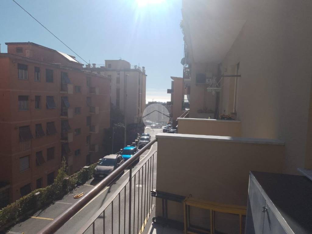 monolocale in vendita a Genova in zona Marassi