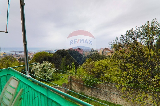 appartamento in vendita a Genova in zona Sampierdarena