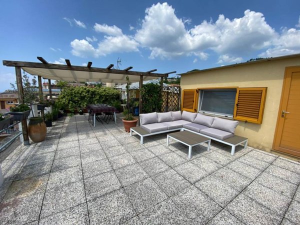 appartamento in vendita a Genova in zona Sestri Ponente