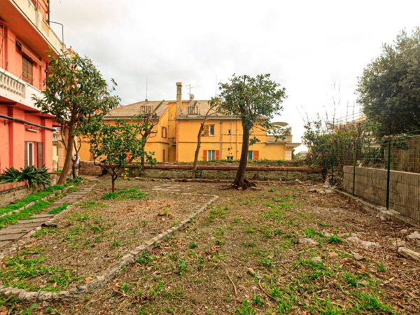 appartamento in vendita a Genova in zona Castelletto