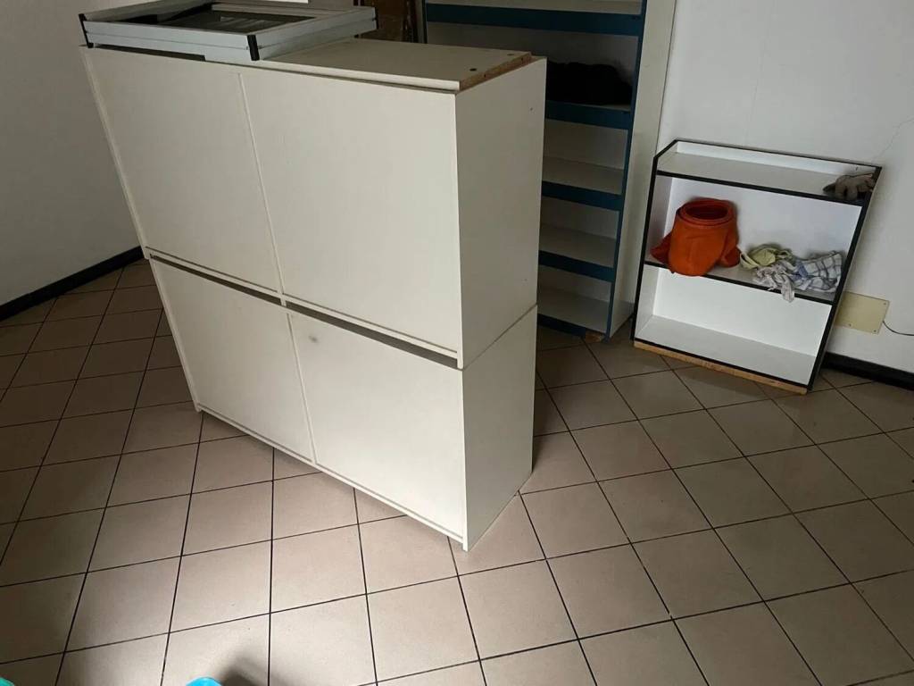 negozio in vendita a Genova in zona Bolzaneto