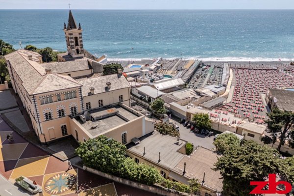 casa indipendente in vendita a Genova in zona Albaro