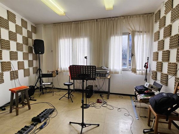 ufficio in vendita a Genova in zona Bolzaneto