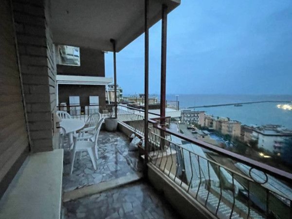 appartamento in vendita a Genova in zona Pegli