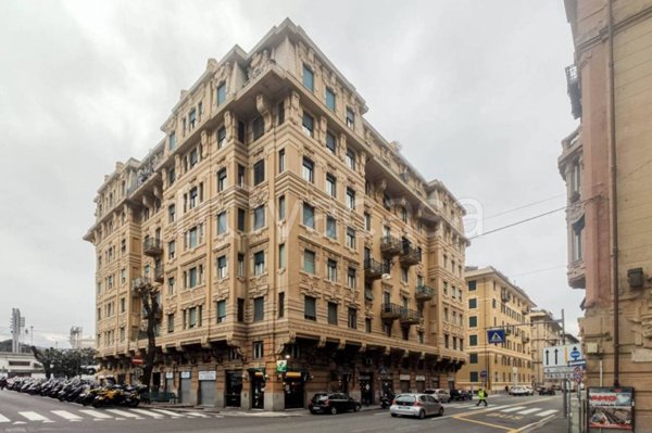 appartamento in vendita a Genova in zona Foce
