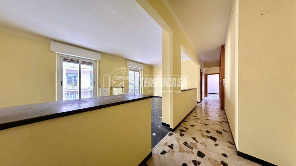 appartamento in vendita a Genova in zona Sestri Ponente