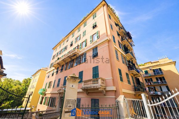 appartamento in vendita a Genova in zona Foce