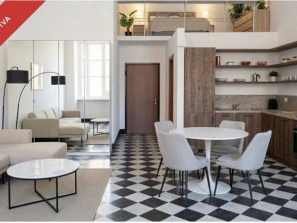 appartamento in vendita a Genova in zona Sottoripa / Maddalena / Molo