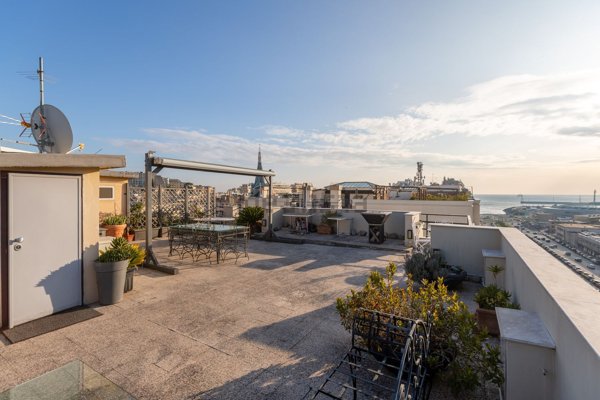 appartamento in vendita a Genova in zona Foce