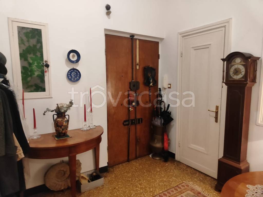 appartamento in vendita a Genova in zona Pegli