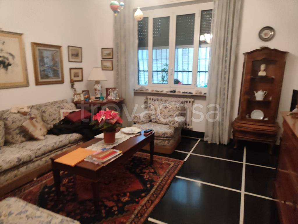 appartamento in vendita a Genova in zona Pegli