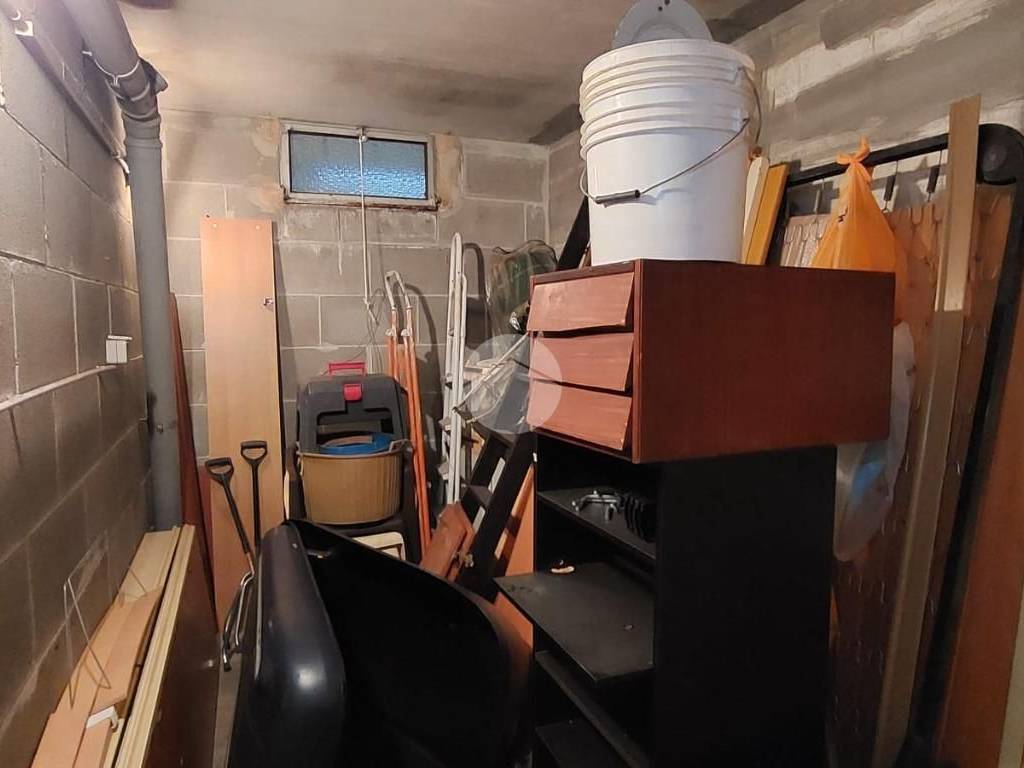 appartamento in vendita a Genova in zona Palmaro / Pra'