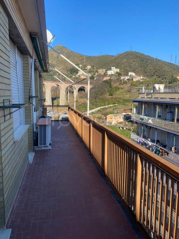 appartamento in vendita a Genova in zona Sestri Ponente
