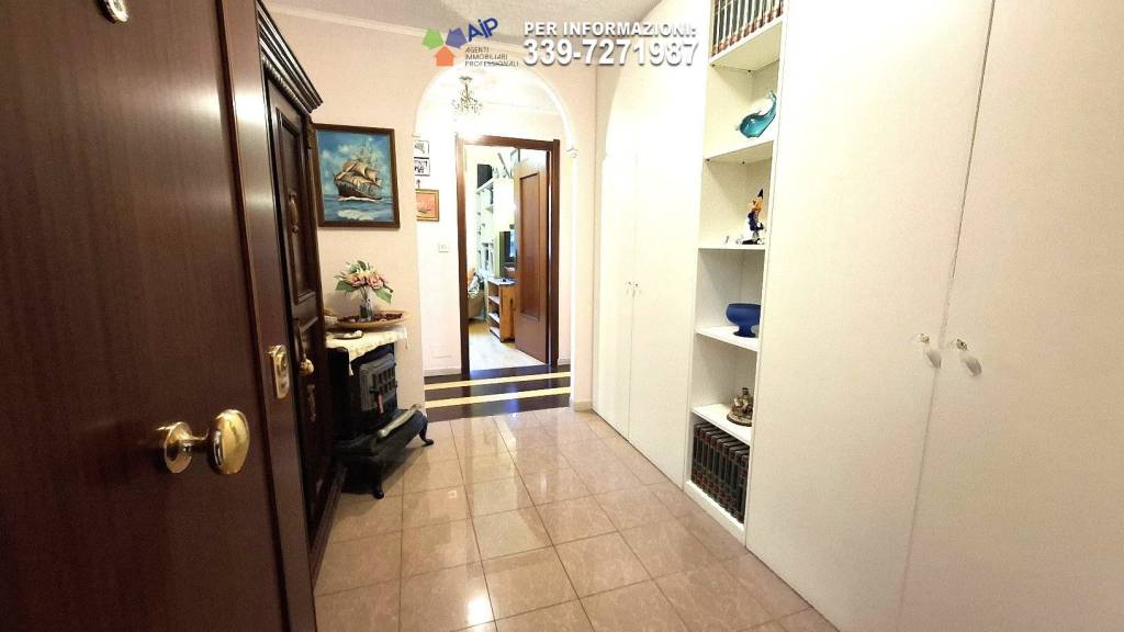 appartamento in vendita a Genova in zona Sestri Ponente