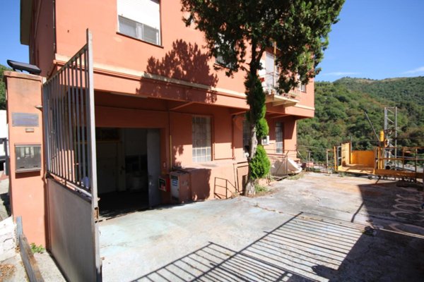 negozio in vendita a Genova in zona Bavari