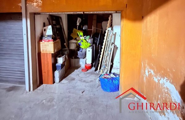 negozio in vendita a Genova in zona Sestri Ponente