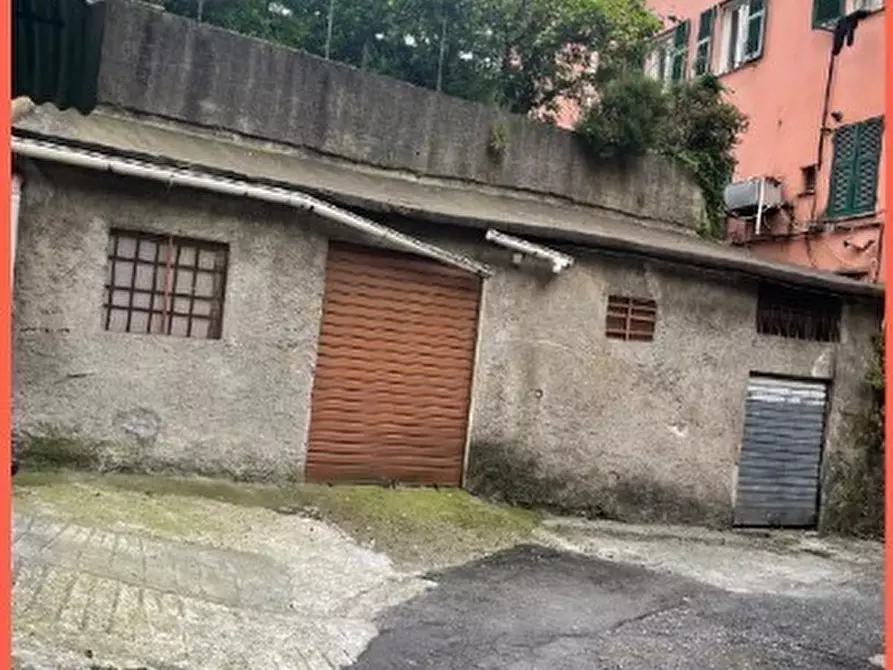 locale di sgombero in vendita a Genova