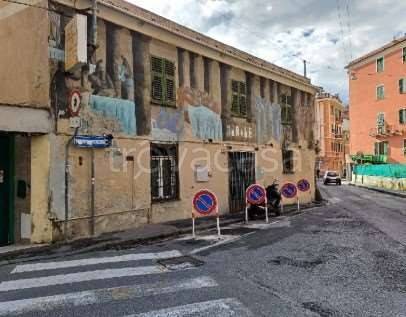appartamento in vendita a Genova in zona Sestri Ponente