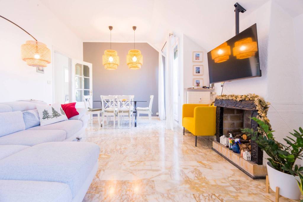 appartamento in vendita a Genova in zona Sturla