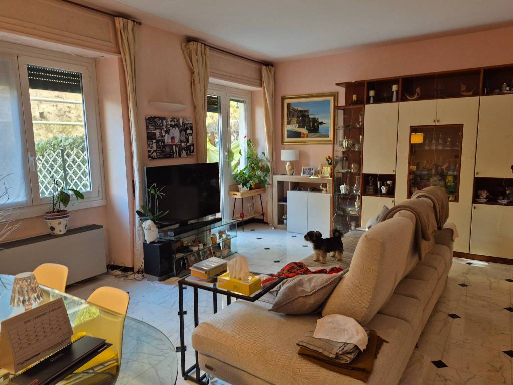 appartamento in vendita a Genova in zona Albaro