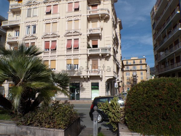 appartamento in vendita a Genova in zona Pegli