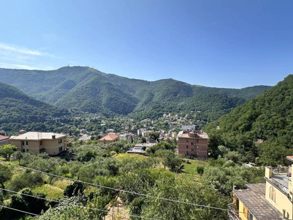 casa indipendente in vendita a Genova in zona Bavari