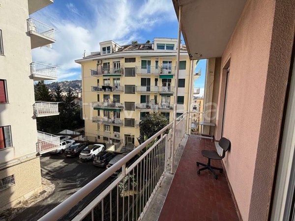 appartamento in vendita a Genova in zona Sturla