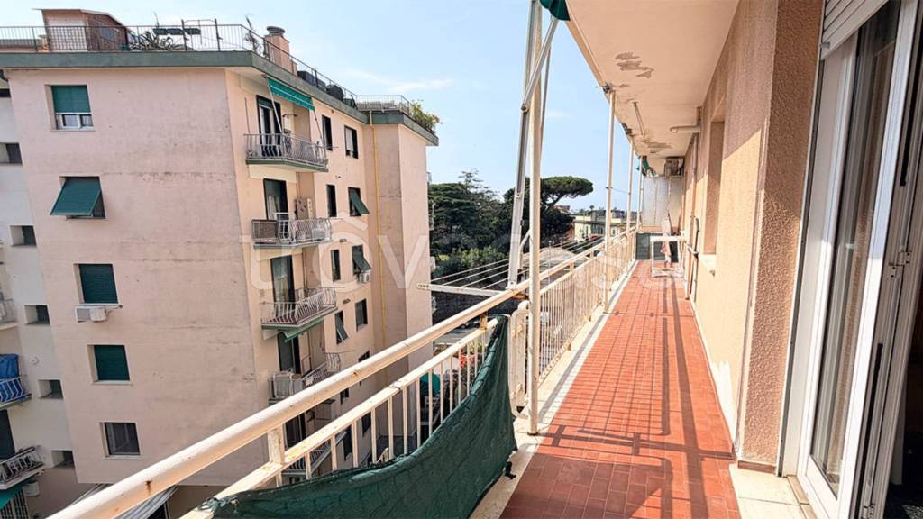 appartamento in vendita a Genova in zona Sturla