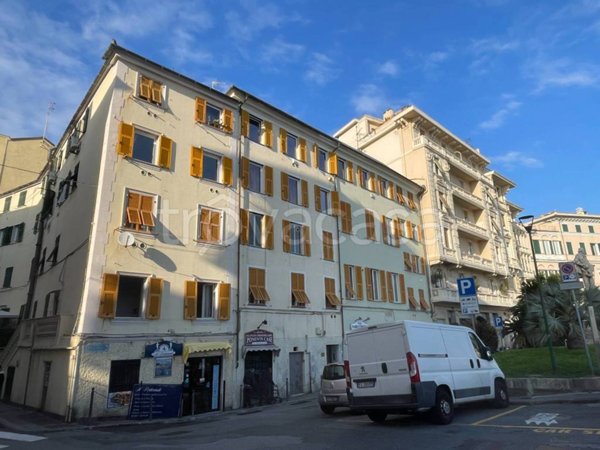 appartamento in vendita a Genova in zona Pegli