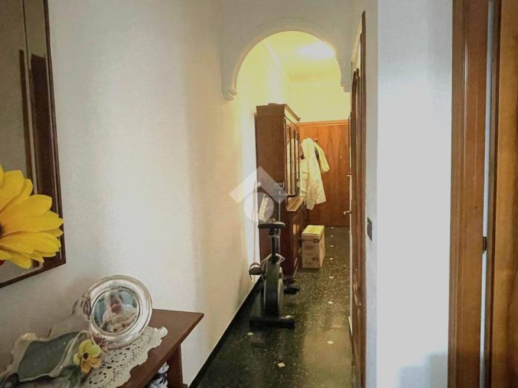 appartamento in vendita a Genova in zona Lagaccio / Granarolo