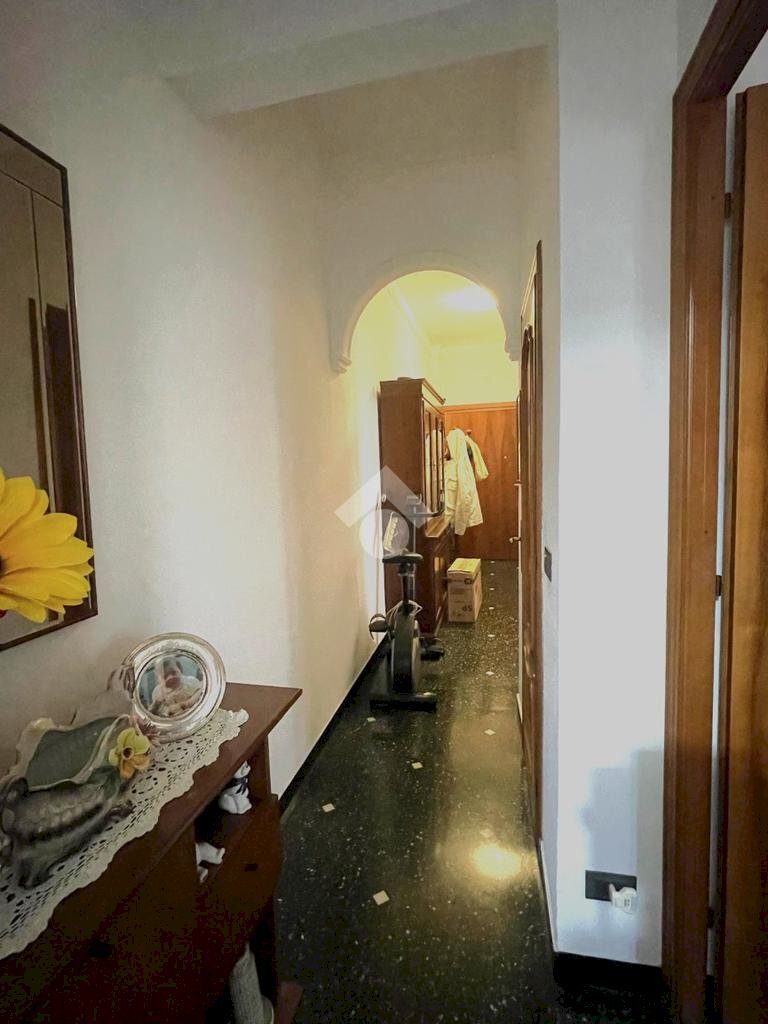 appartamento in vendita a Genova in zona Oregina